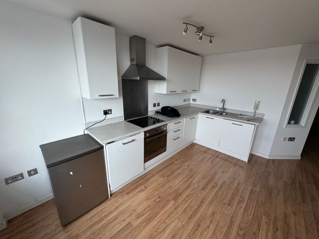 Marco Island, Nottingham, Nottinghamshire, NG1 1AT - Online Auctions
