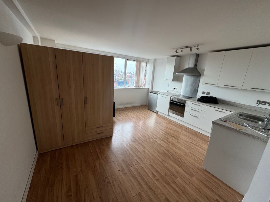 Marco Island, Nottingham, Nottinghamshire, NG1 1AT - Online Auctions