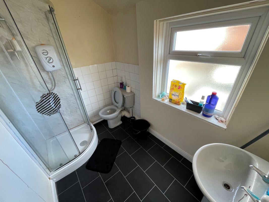 Annesley Road, Hucknall, Nottingham, Nottinghamshire, NG15 7DR - Online Auctions