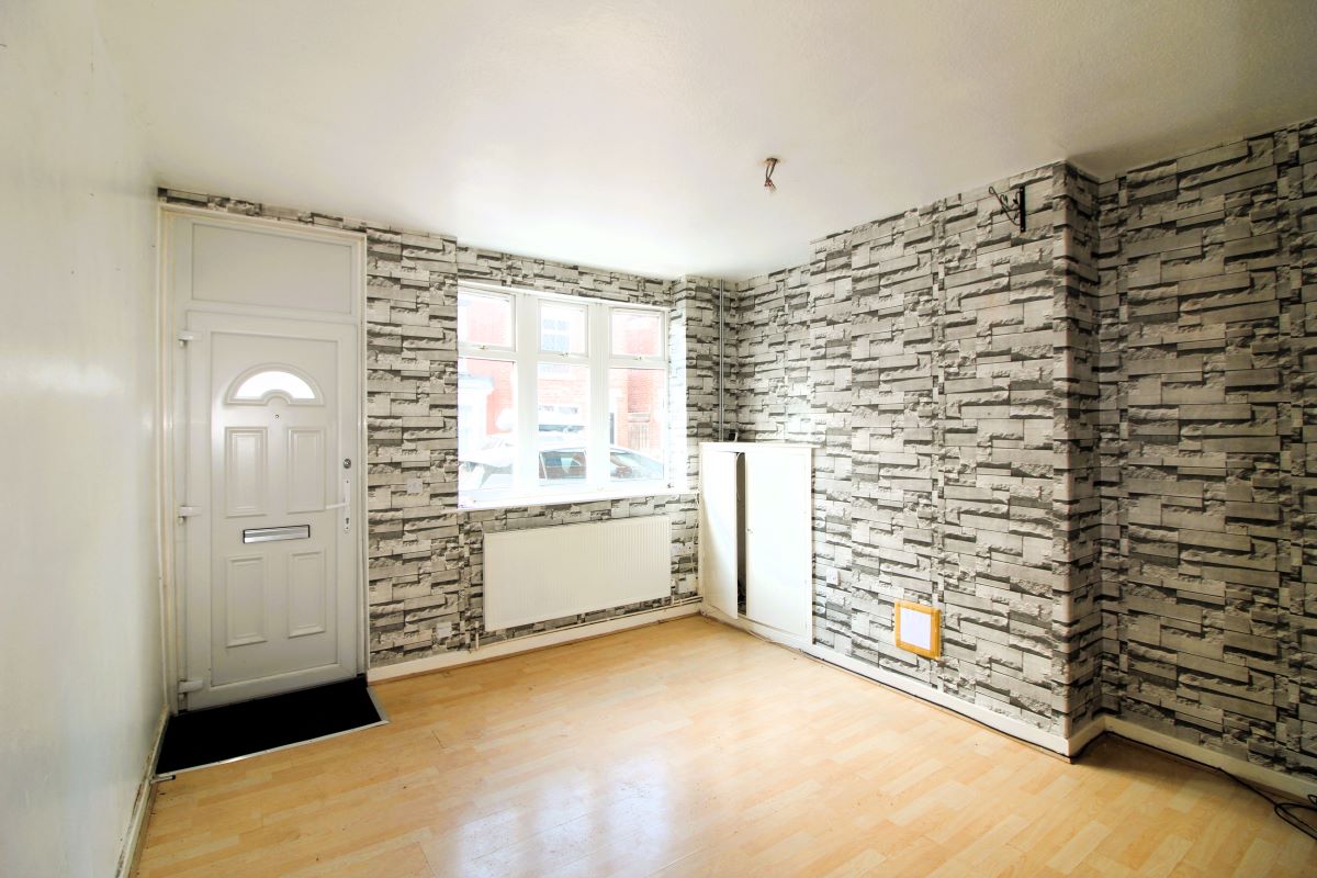 Worksop, Nottinghamshire, S80 2RY - Online Auctions