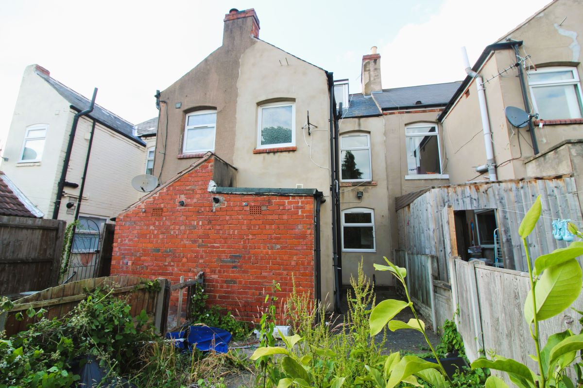 Worksop, Nottinghamshire, S80 2RY - Online Auctions