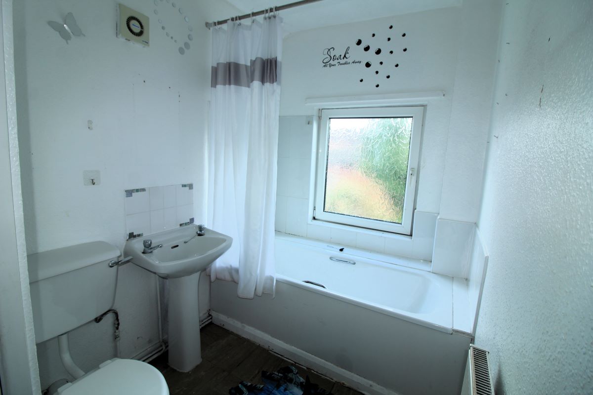 Worksop, Nottinghamshire, S80 2RY - Online Auctions