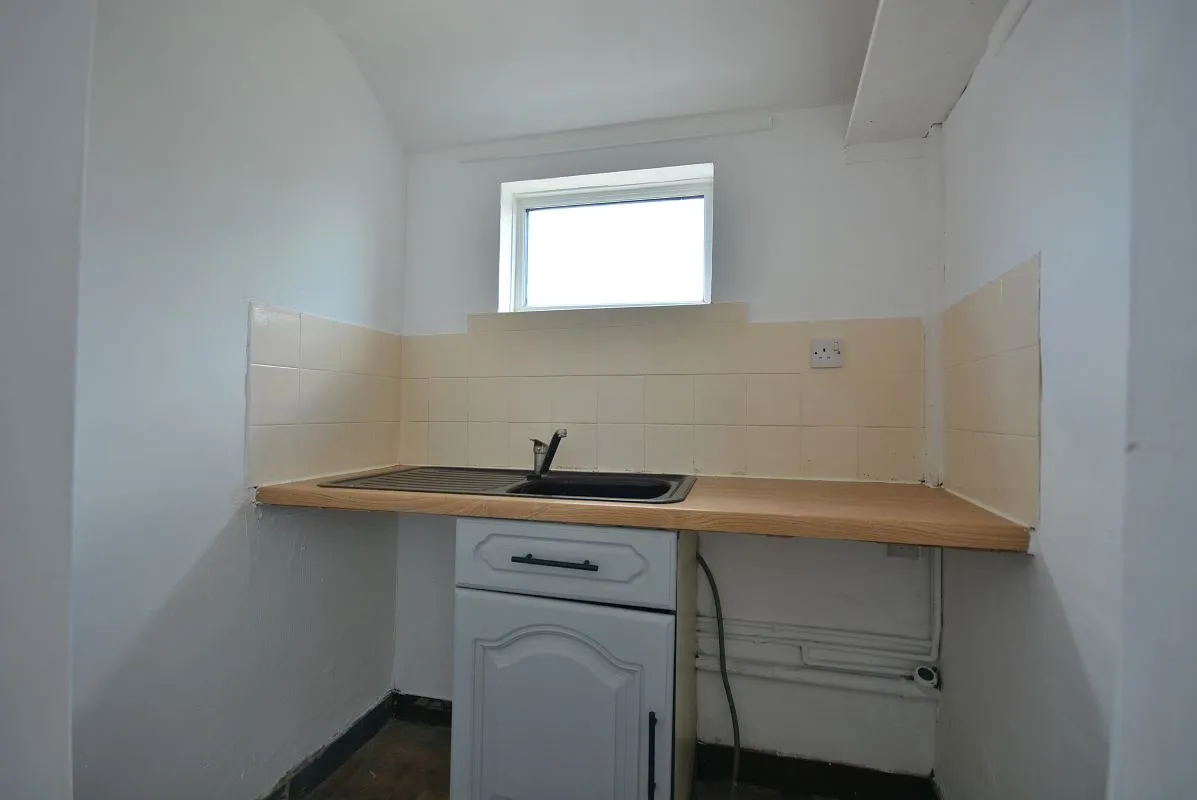 Codnor, Ripley, Derbyshire, DE5 9RR - Online Auctions