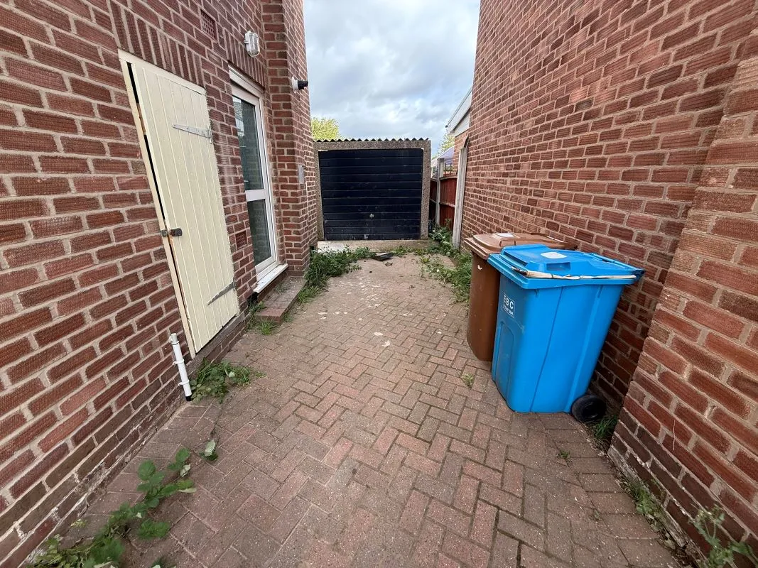 Long Eaton, Nottingham, Nottinghamshire, NG10 3AP - Online Auctions