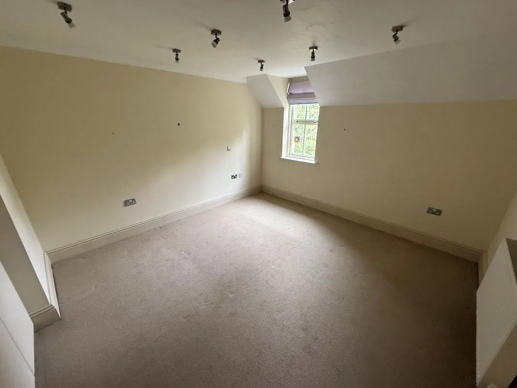 Cavendish Mill 7-9, Matlock, Derbyshire, DE4 3FQ - Online Auctions