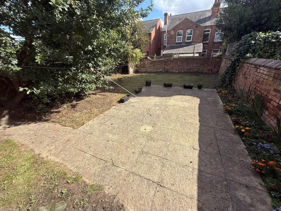 Beeston, Nottingham, Nottinghamshire, NG9 1BB - Online Auctions