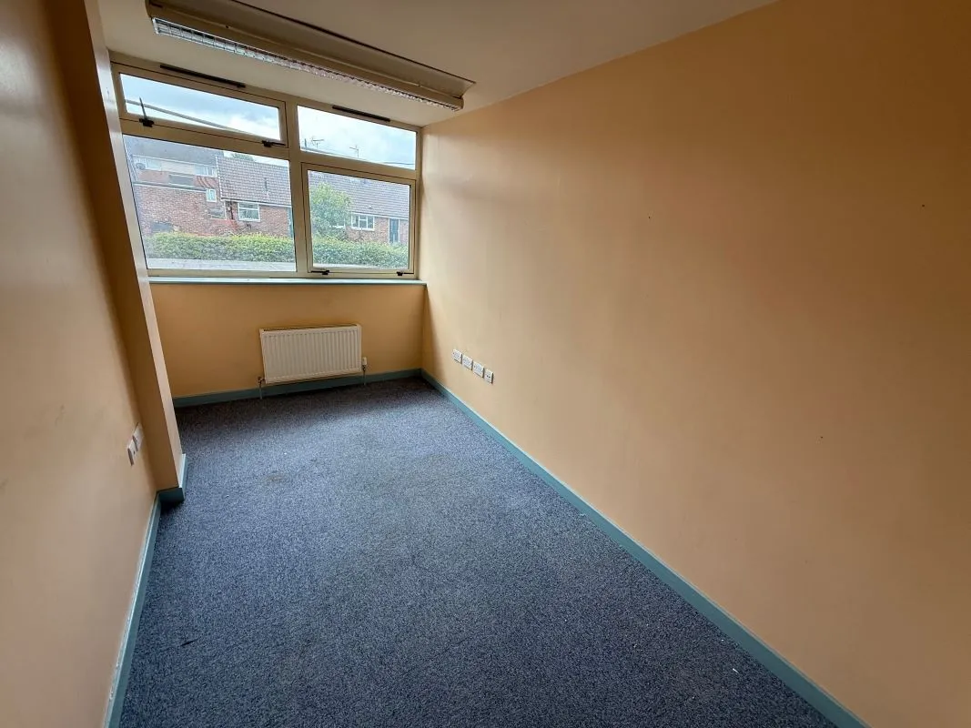 Mansfield, Nottinghamshire, NG19 6QB - Online Auctions