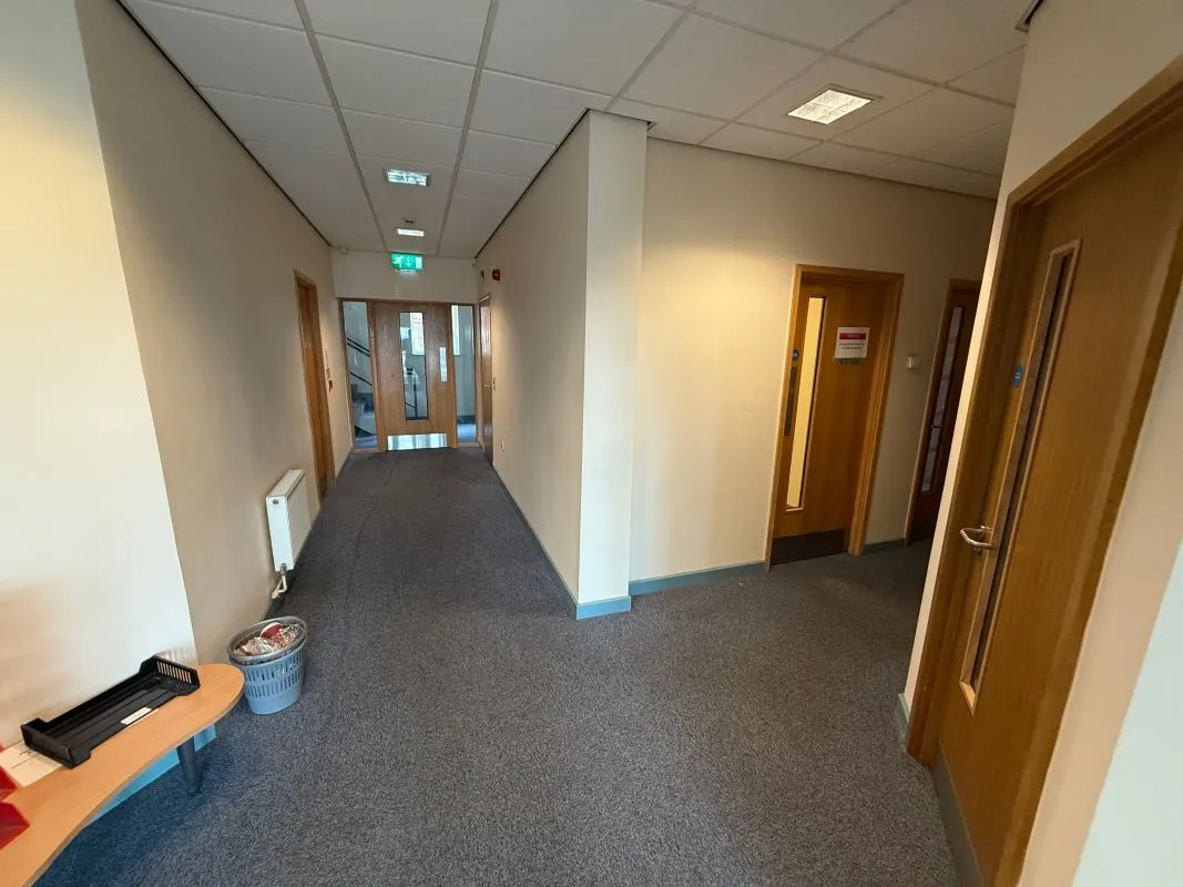 Mansfield, Nottinghamshire, NG19 6QB - Online Auctions