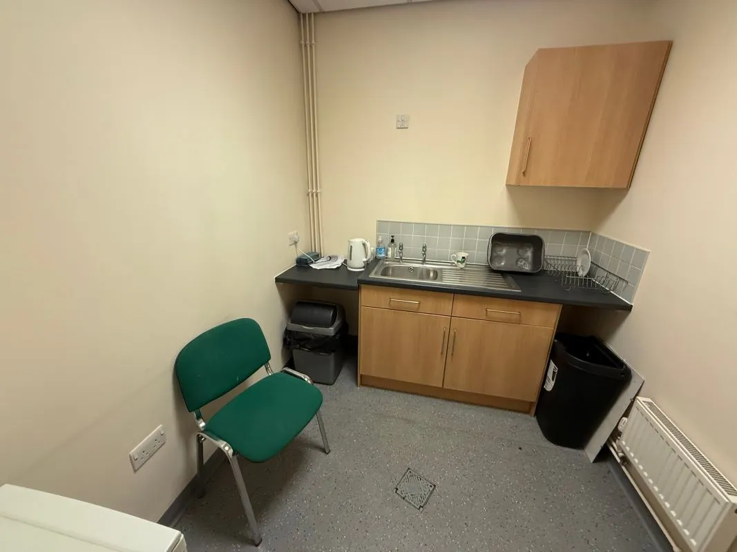 Mansfield, Nottinghamshire, NG19 6QB - Online Auctions