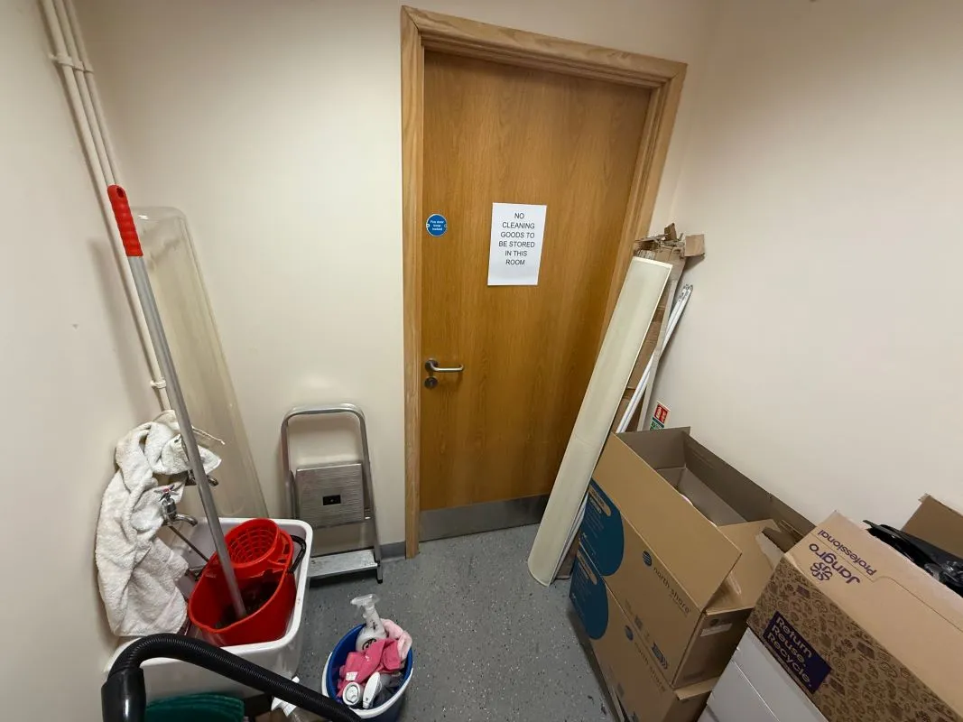 Mansfield, Nottinghamshire, NG19 6QB - Online Auctions