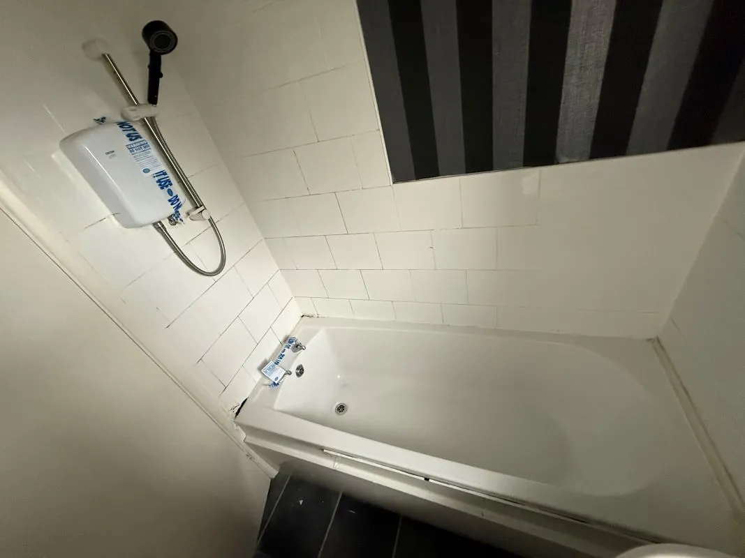 Wilkins Drive, Derby, Derbyshire, DE24 8YR - Online Auctions