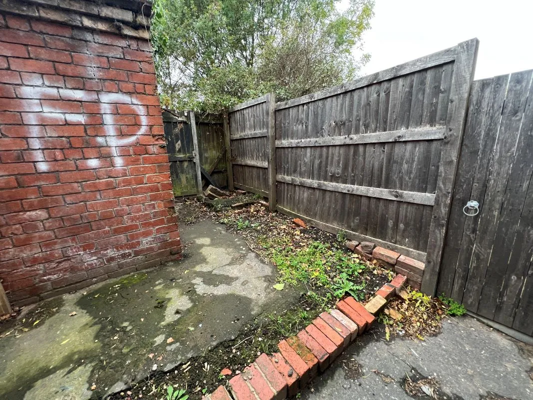 Worksop, Nottinghamshire, S80 1TF - Online Auctions