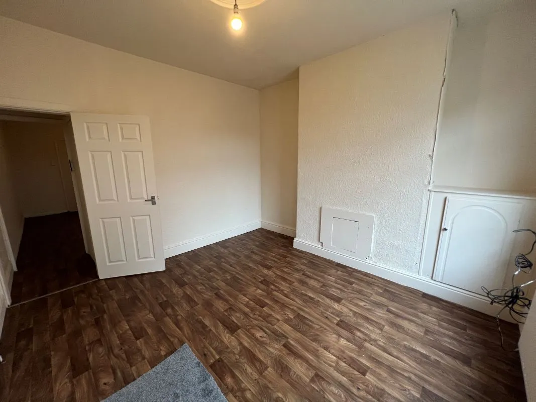 Worksop, Nottinghamshire, S80 1TF - Online Auctions