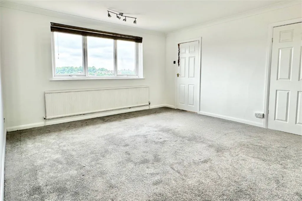 Beeston, Nottingham, Nottinghamshire, NG9 3HW - Online Auctions