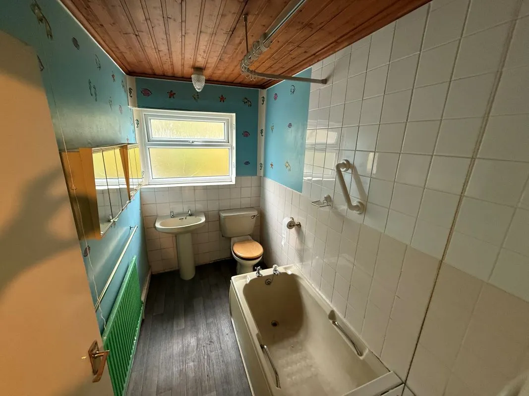 Church Lane, Ilkeston, Derbyshire, DE7 6BB - Online Auctions