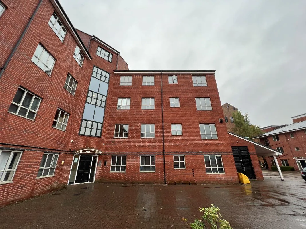 Royal Victoria Court, Nottingham, Nottinghamshire, NG7 4ET - Online Auctions