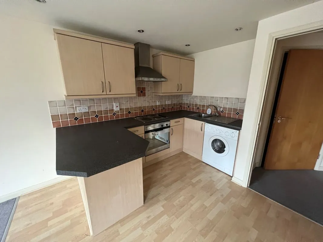 Royal Victoria Court, Nottingham, Nottinghamshire, NG7 4ET - Online Auctions