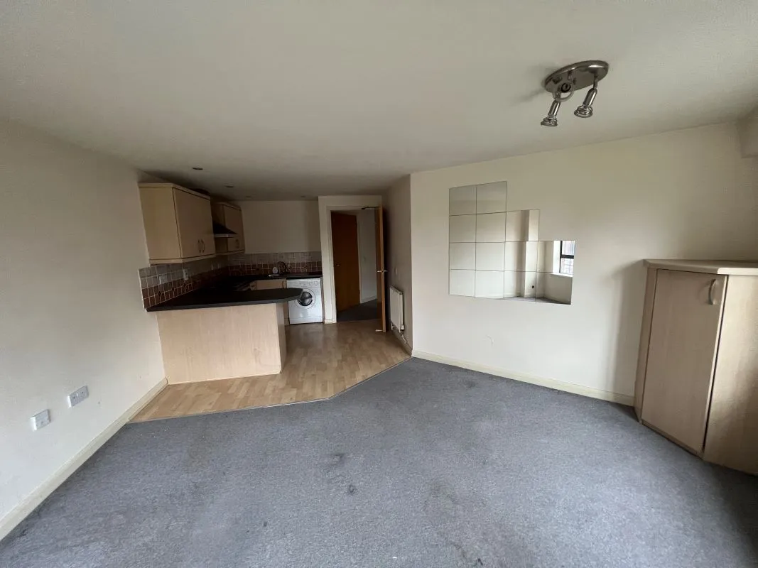 Royal Victoria Court, Nottingham, Nottinghamshire, NG7 4ET - Online Auctions