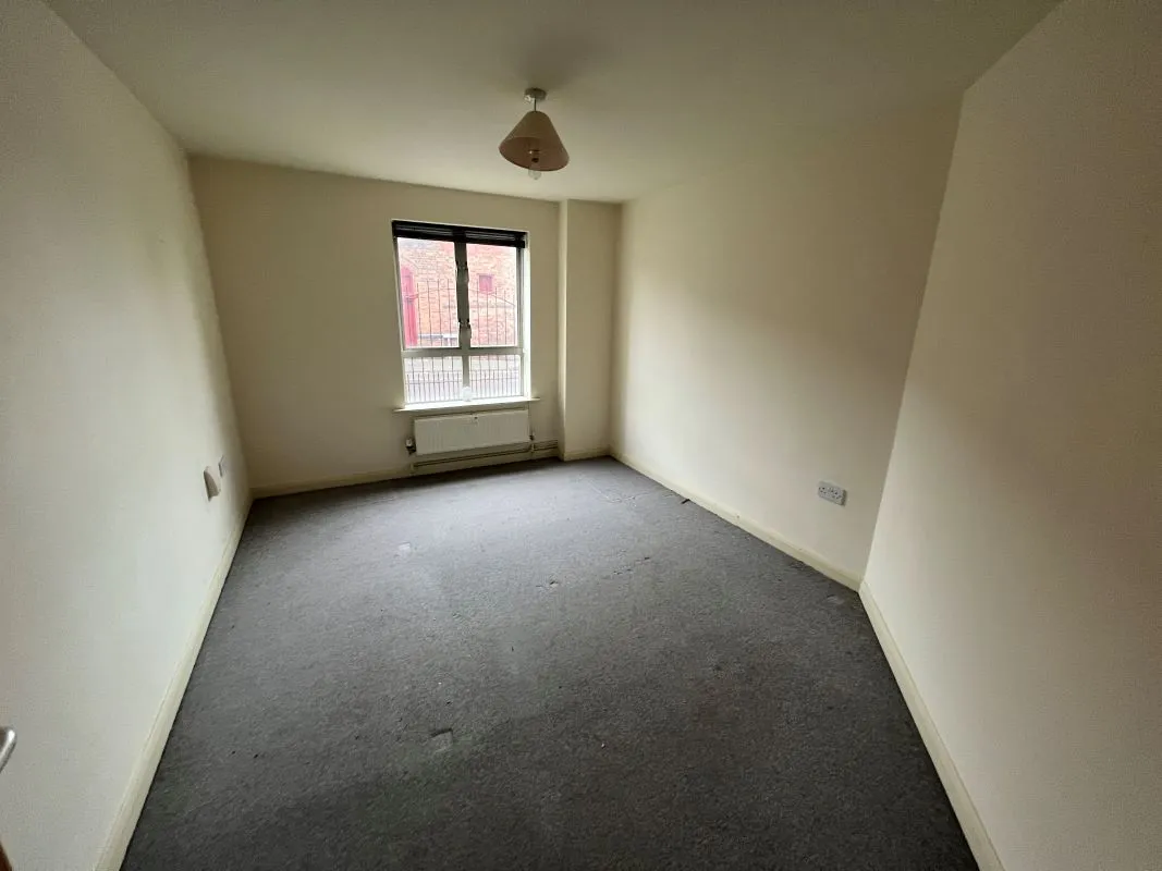 Royal Victoria Court, Nottingham, Nottinghamshire, NG7 4ET - Online Auctions