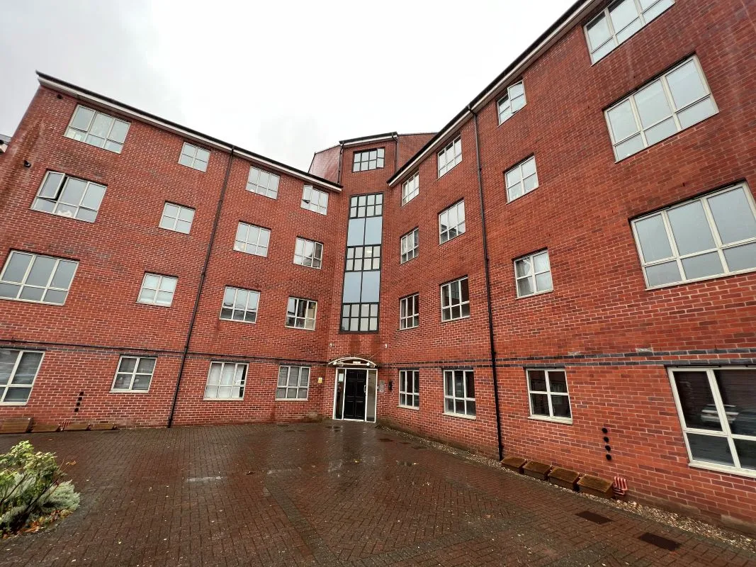 Royal Victoria Court, Nottingham, Nottinghamshire, NG7 4ET - Online Auctions