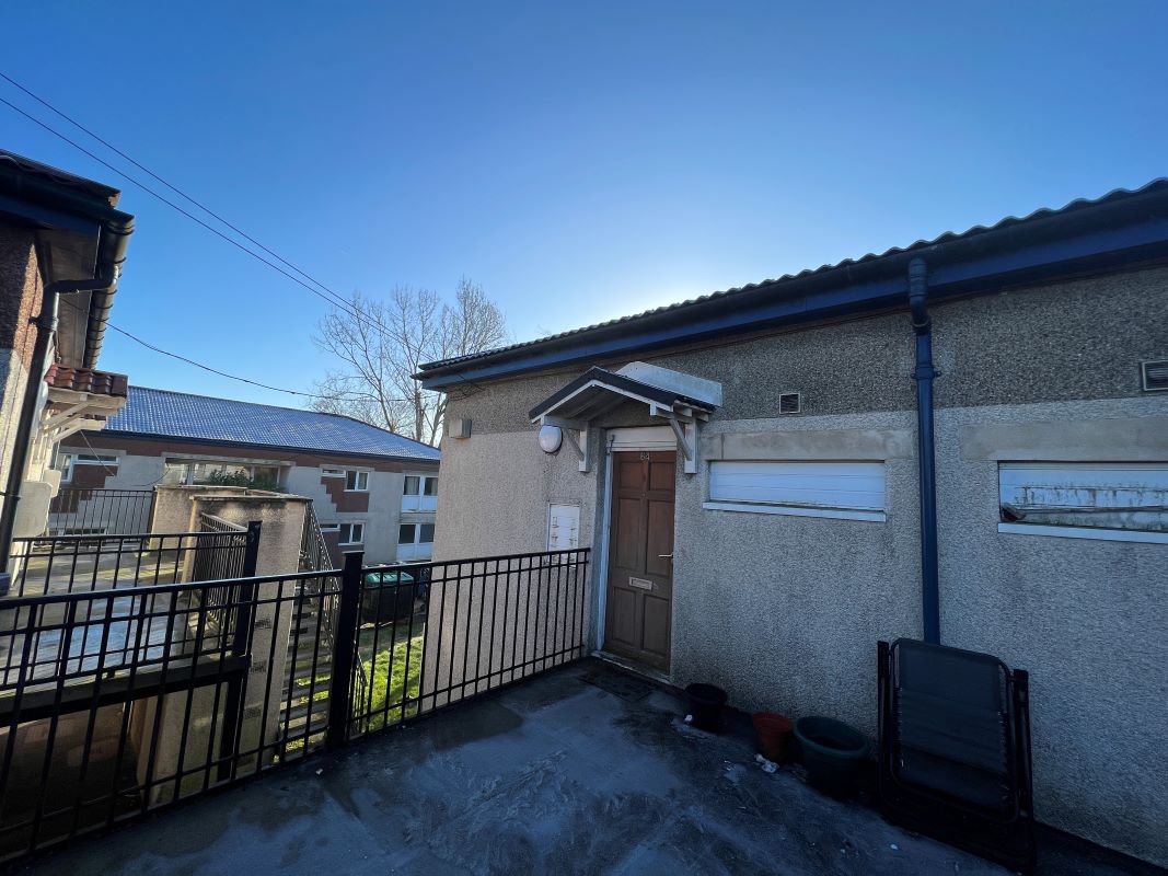Sutton-In-Ashfield, Nottinghamshire, NG17 5BB - Online Auctions