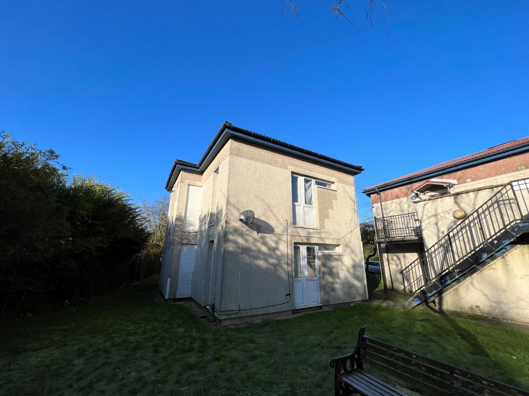Sutton-In-Ashfield, Nottinghamshire, NG17 5BB - Online Auctions