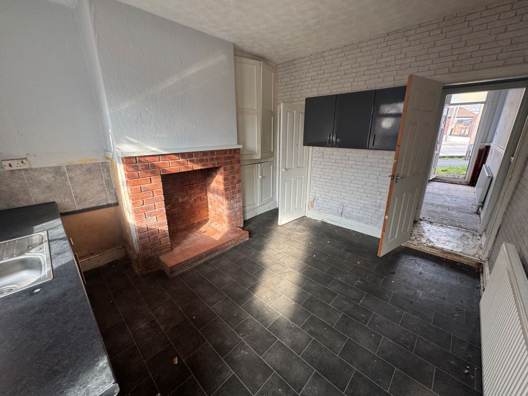 Worksop, Nottinghamshire, S80 1QT - Online Auctions
