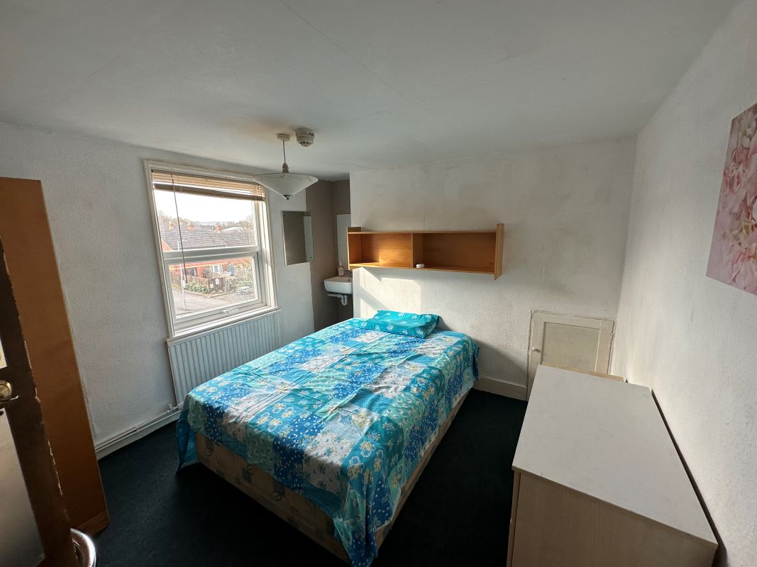 Uttoxeter New Road, Derby, Derbyshire, DE22 3JB - Online Auctions