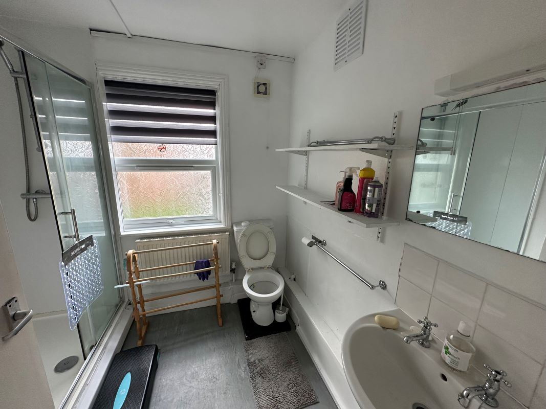 Uttoxeter New Road, Derby, Derbyshire, DE22 3JB - Online Auctions