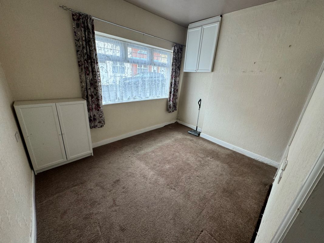 Nottingham, Nottinghamshire, NG6 8HQ - Online Auctions
