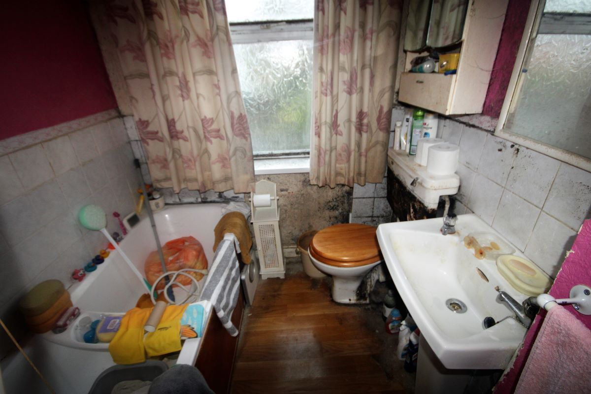 Nottingham, Nottinghamshire, NG7 7EW - Online Auctions
