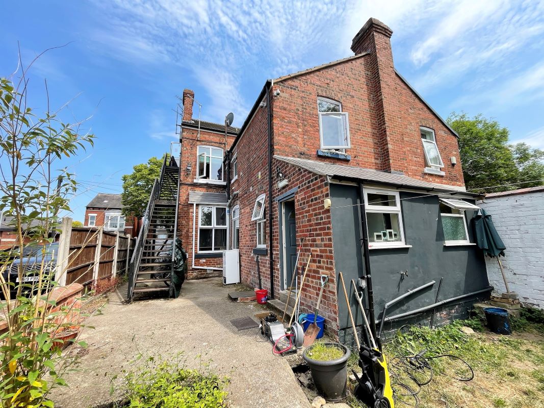 Worksop, Nottinghamshire, S80 2BQ - Online Auctions