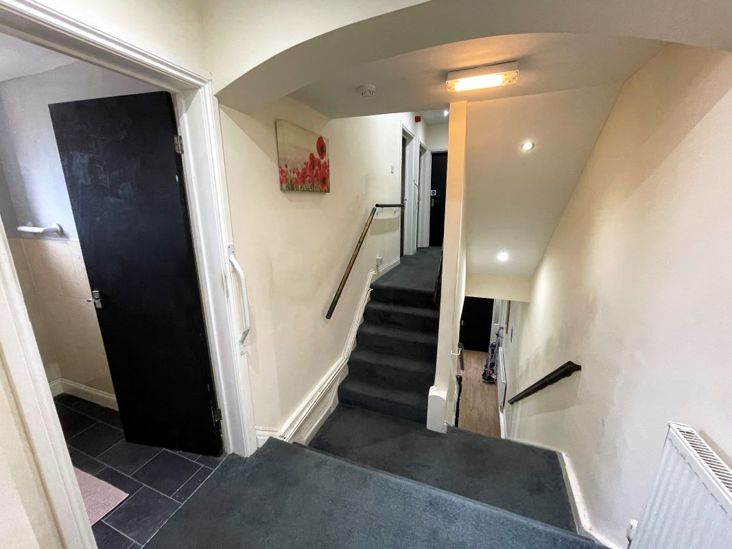 Worksop, Nottinghamshire, S80 2BQ - Online Auctions