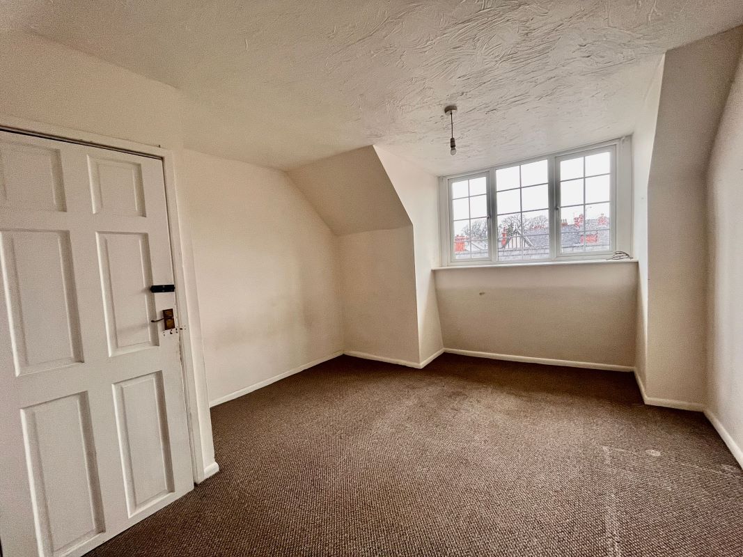 Carlton Road, Worksop, Nottinghamshire, S80 1PT - Online Auctions