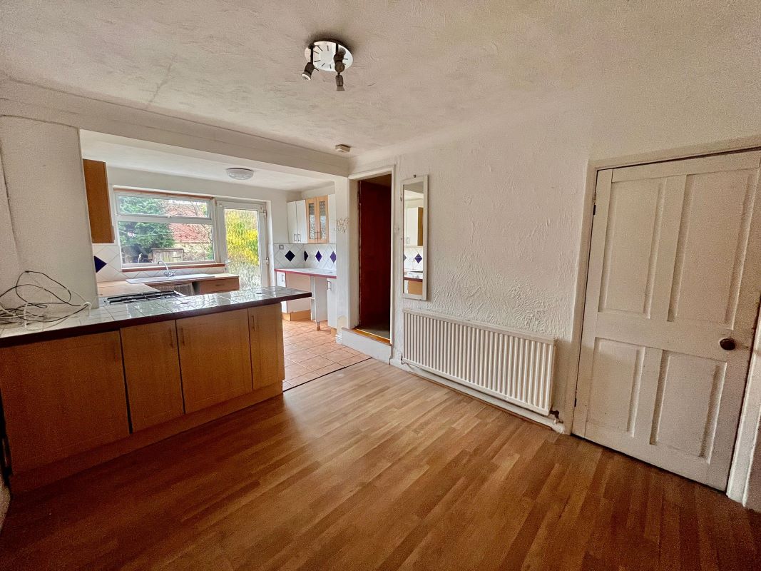 Carlton Road, Worksop, Nottinghamshire, S80 1PT - Online Auctions