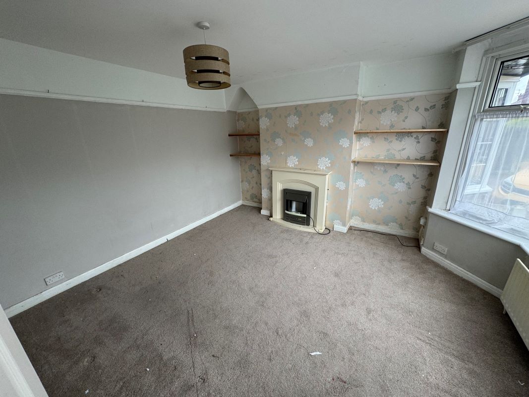 Beeston, Nottingham, Nottinghamshire, NG9 1GQ - Online Auctions