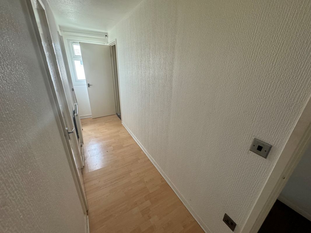 Nottingham, Nottinghamshire, NG3 3DJ - Online Auctions