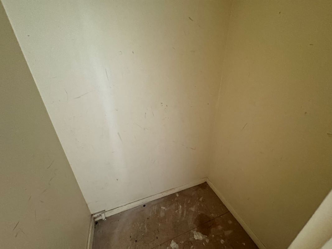Nottingham, Nottinghamshire, NG3 3DJ - Online Auctions