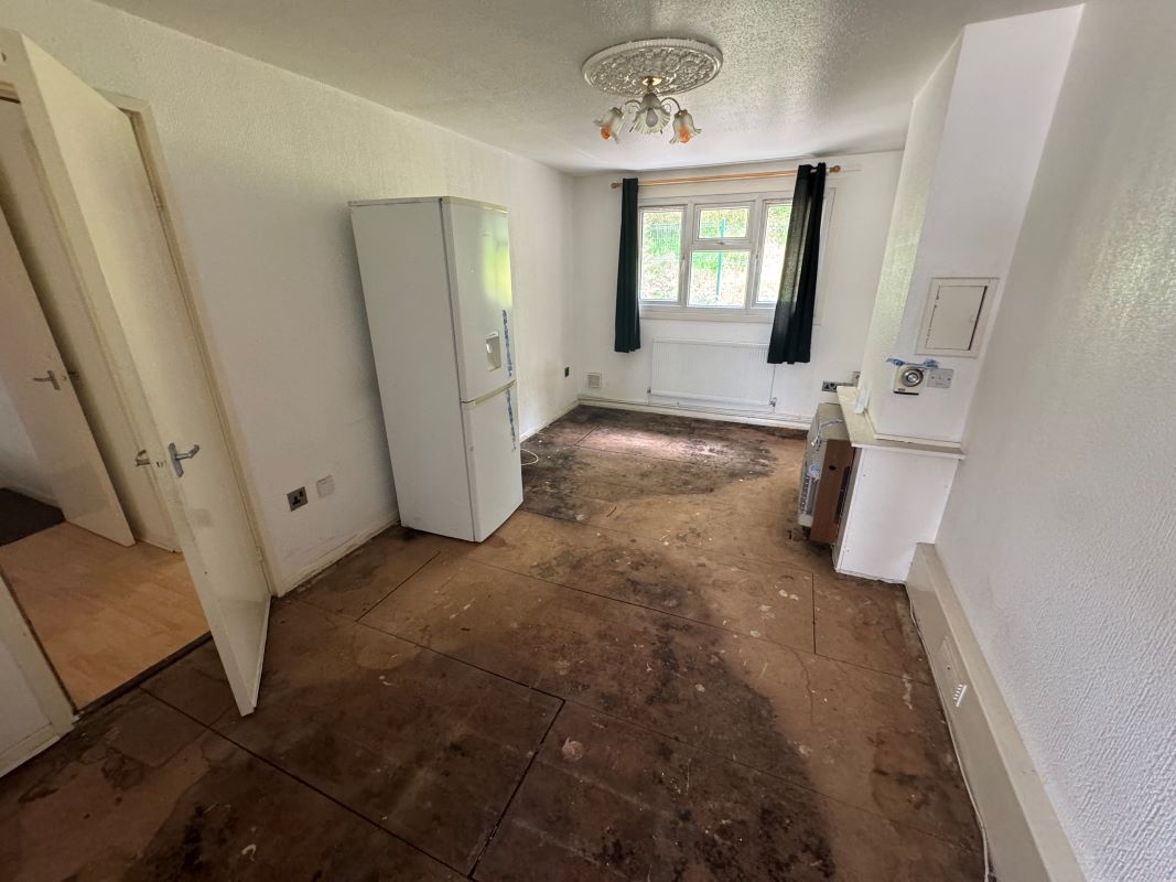 Nottingham, Nottinghamshire, NG3 3DJ - Online Auctions