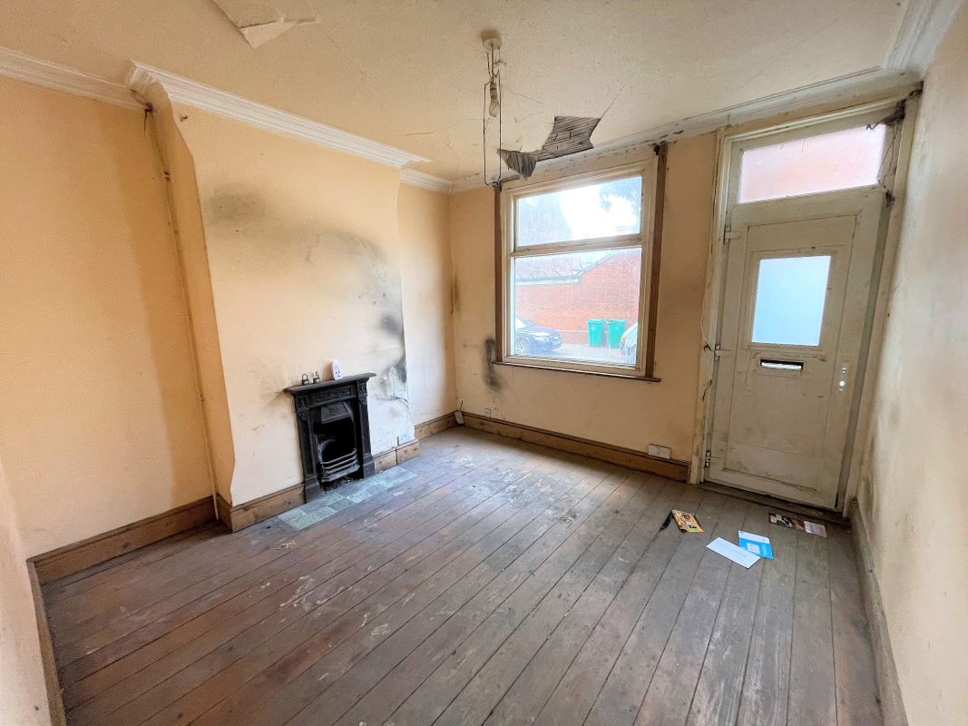 Nottingham, Nottinghamshire, NG2 4FL - Online Auctions