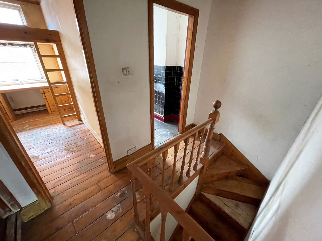 Nottingham, Nottinghamshire, NG2 4FL - Online Auctions