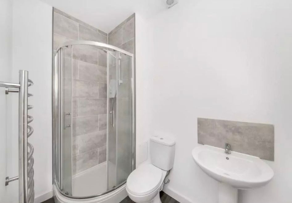Golden Smithies Lane, Rotherham, South Yorkshire, S63 7GG - Online Auctions
