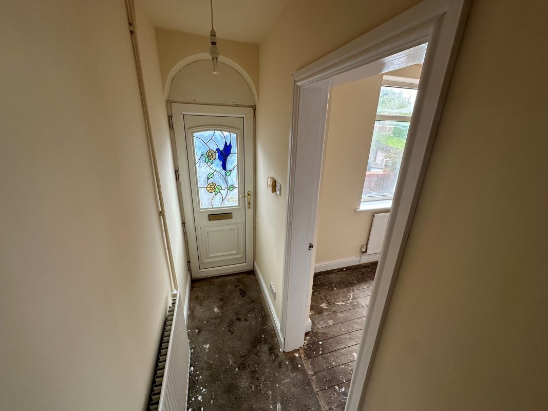 Spion Kop, Mansfield, Nottinghamshire, NG20 0BW - Online Auctions