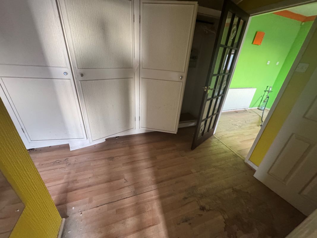 Worksop, Nottinghamshire, S81 0AZ - Online Auctions
