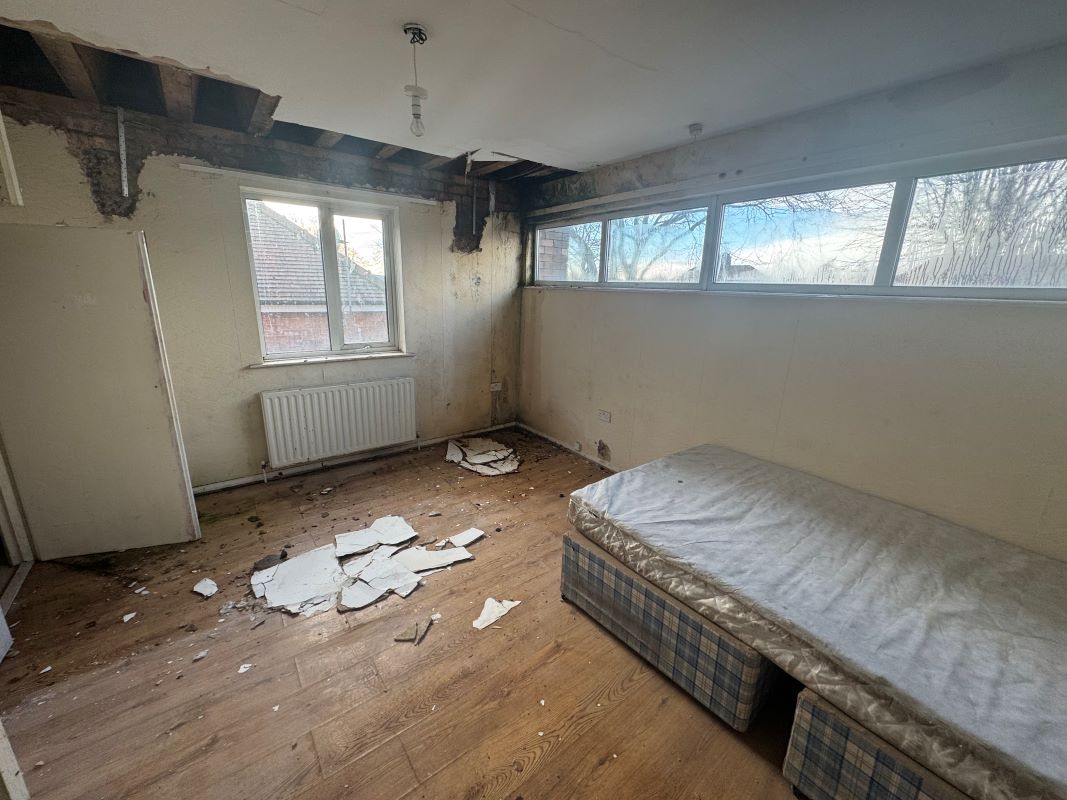 Worksop, Nottinghamshire, S81 0AZ - Online Auctions