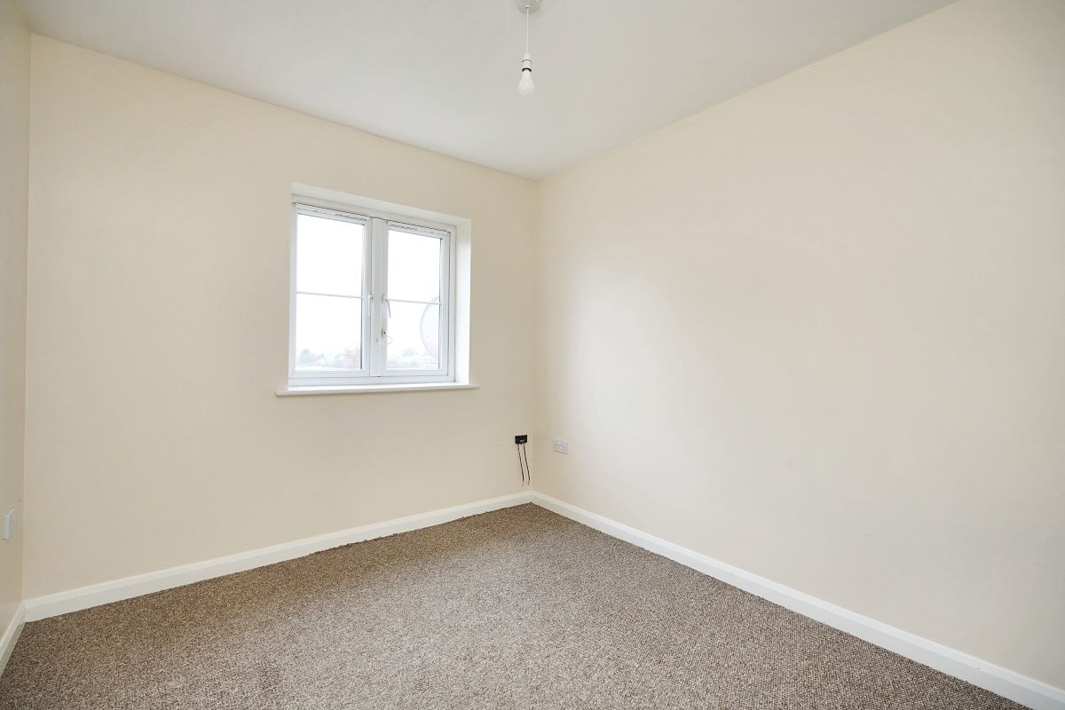 Nottingham, Nottinghamshire, NG8 3BF - Online Auctions