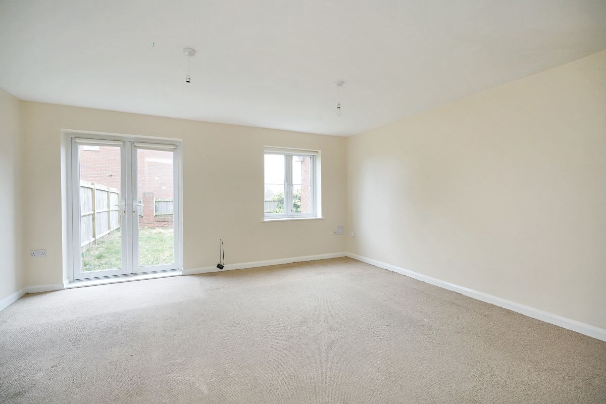 Nottingham, Nottinghamshire, NG8 3BF - Online Auctions
