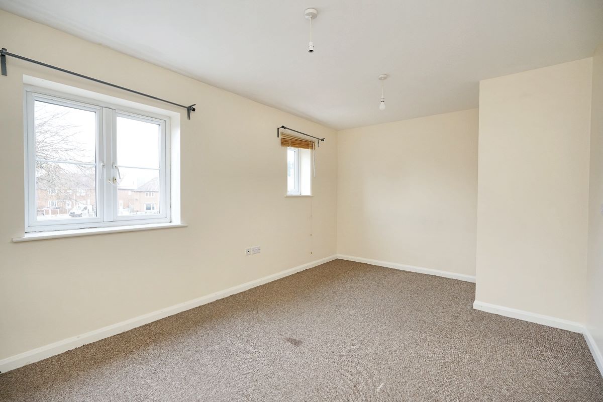 Nottingham, Nottinghamshire, NG8 3BF - Online Auctions