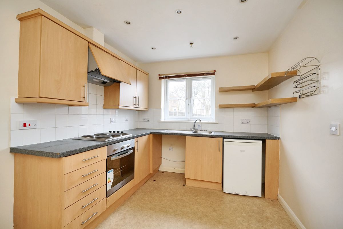 Nottingham, Nottinghamshire, NG8 3BF - Online Auctions