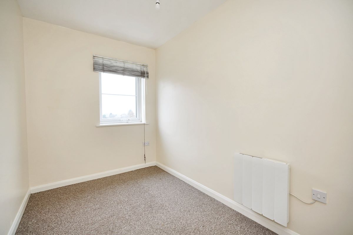 Nottingham, Nottinghamshire, NG8 3BF - Online Auctions